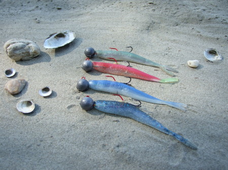 Balzer Drop Shot gumihalak. Széles méret- és színválasztékban kaphatók. A kapásállóságuk gyenge, cserében viszont rendkívül fogósak, és nem drágák