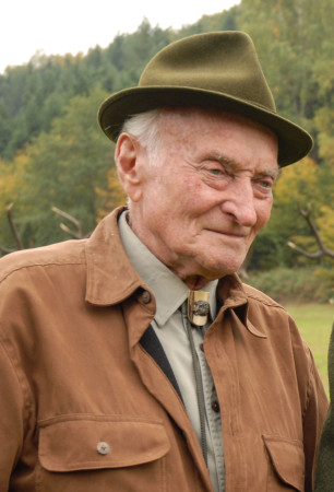Október 6-án, életének 91. esztendejében elhunyt Páll Endre, nyugalmazott erdőmérnök és jeles vadász-vadgazda